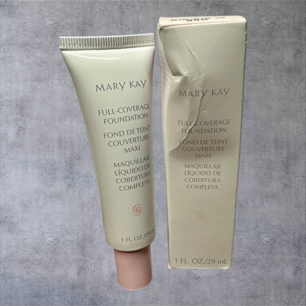 Mary Kay‎ Full Coverage Foundation Beige 302 367200 1oz New Box - Pink Cap